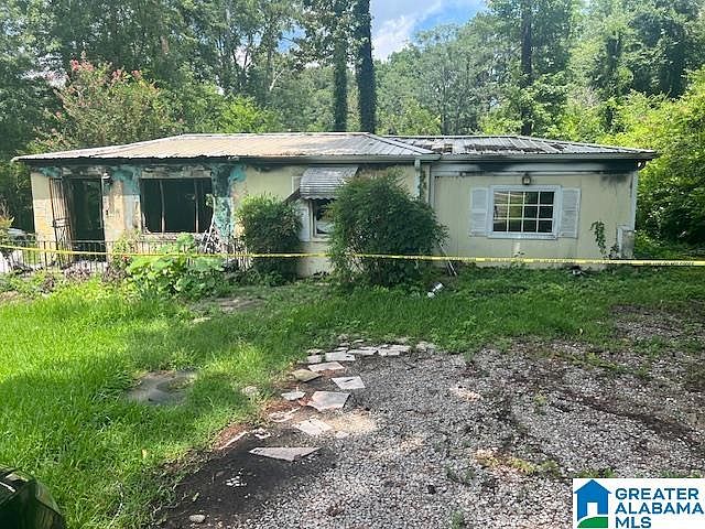 1st image of 856 Gadsden Hwy #1