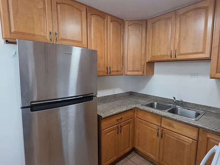 620 W Lexington Dr #5 — Photo 12