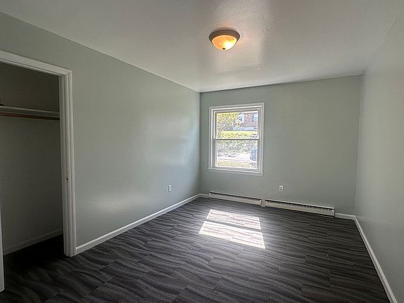 4th image of 524 Jefferson Ave #1