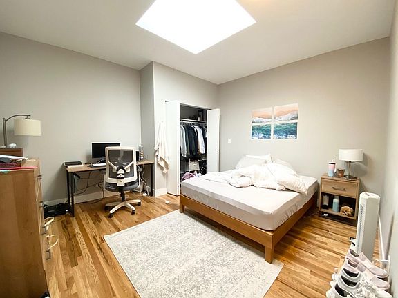 5th image of 1431 N Milwaukee Ave #405