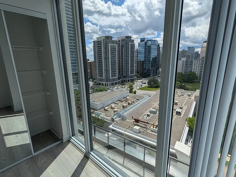 5858 Yonge St #1123 — Photo 10