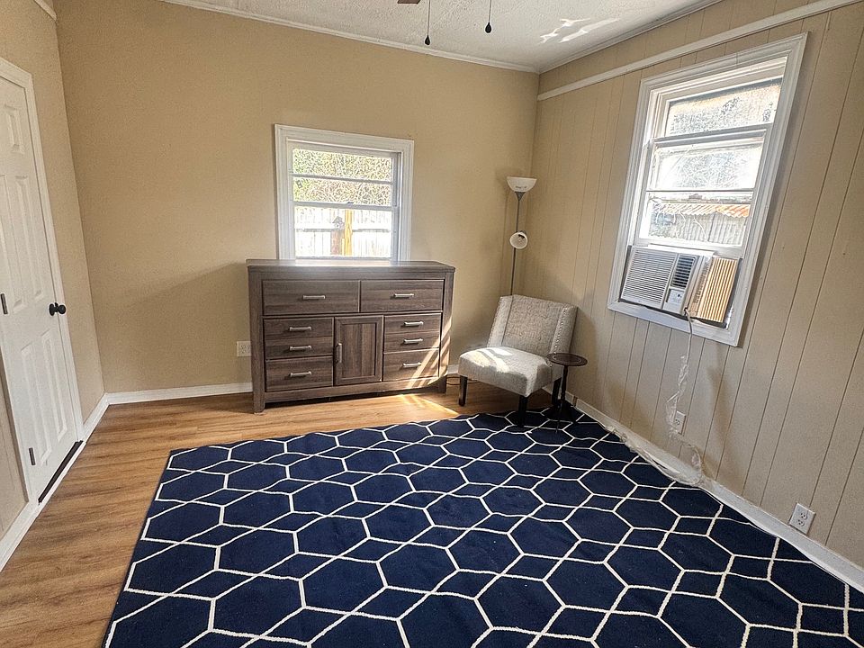 Livingroom area