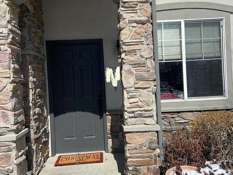 W 50 N — Photo 1