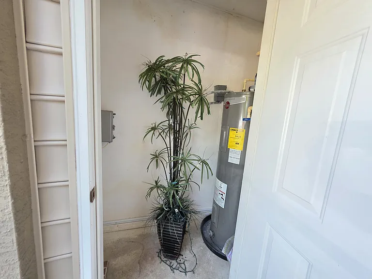 8926 Manor Loop #102 — Photo 34