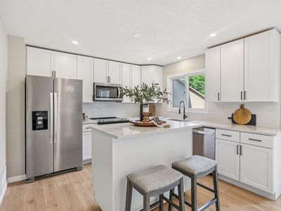 188 River Woods Ln, Burnsville, MN, 55337