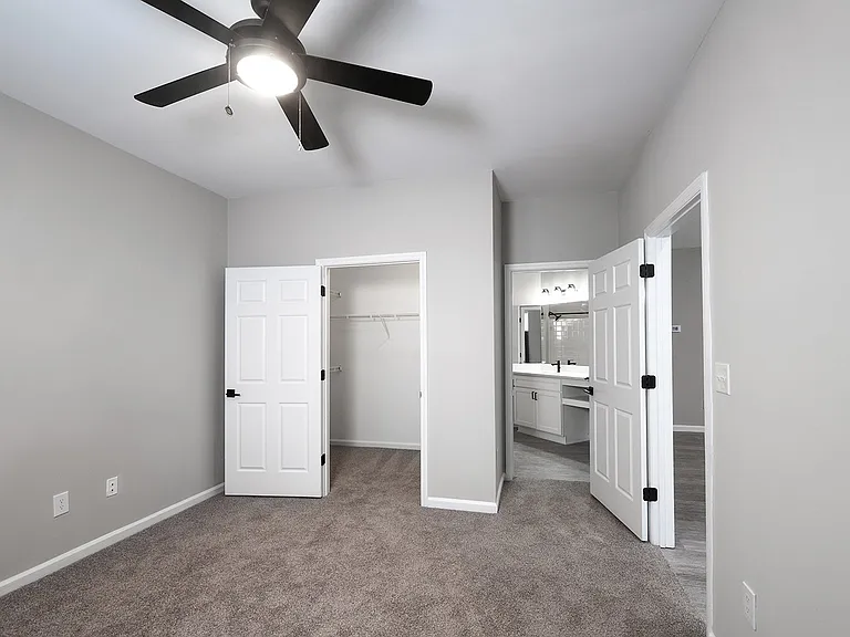 Legacy Arboretum Apartments — Photo 21
