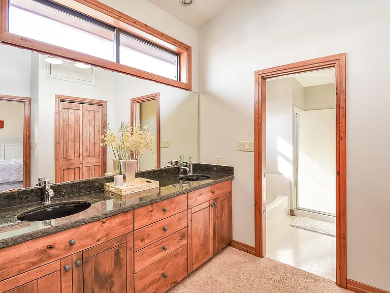 8950 W Antoinette Way — Photo 48