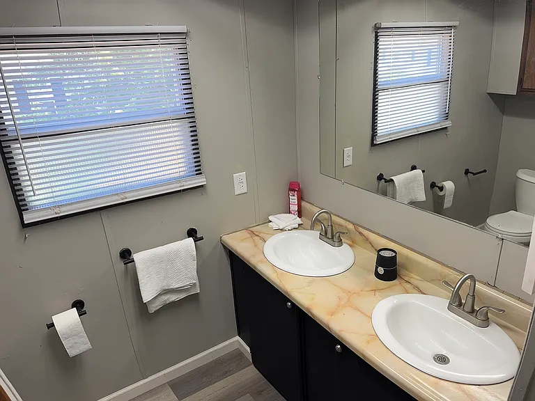 7031 Timber Rdg S — Photo 12
