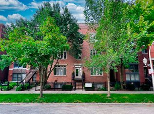 1326 W Grenshaw St #A, Chicago, IL 60607