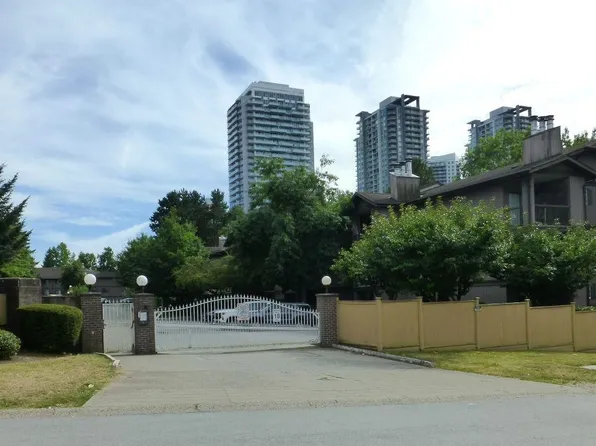 13819 100th Ave #2103, Surrey, BC V3T 5L1