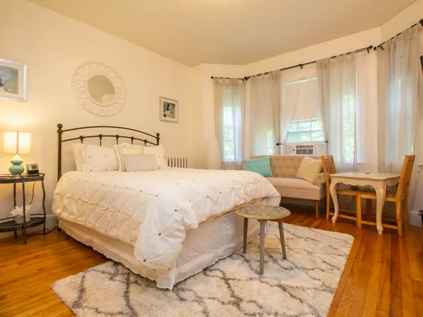 (undisclosed Address), Brookline, MA 02446