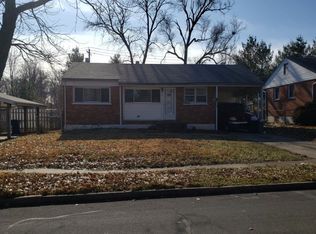 40 W Saint Anthony Ln, Florissant, MO 63031