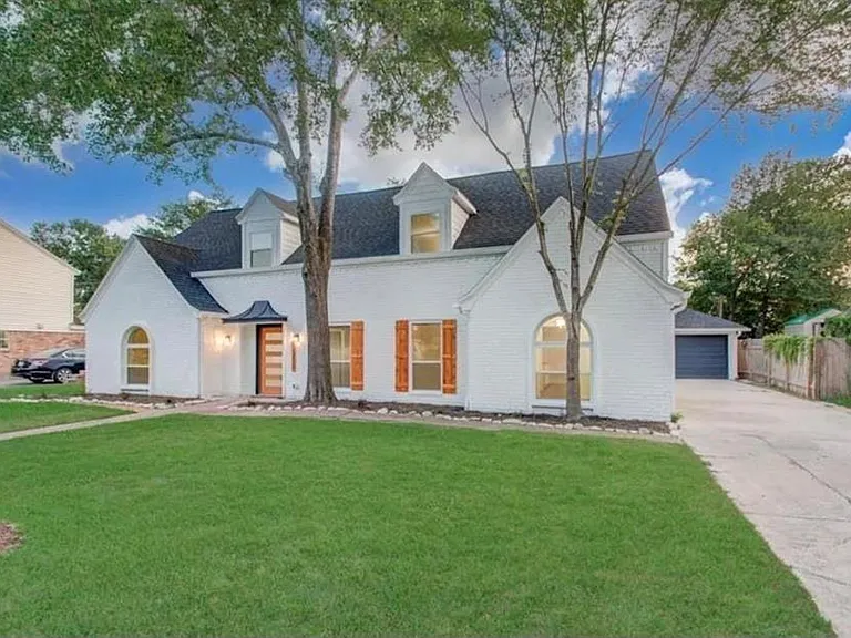 17211 Rolling Creek Dr — Photo 2