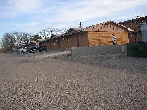 1st image of 806 Safady Ave