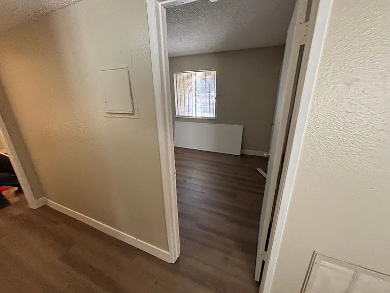 2205 N Jones Blvd — Photo 5