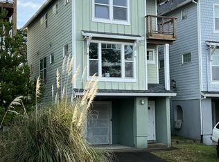 187 Reeder St, Tillamook, OR 97141