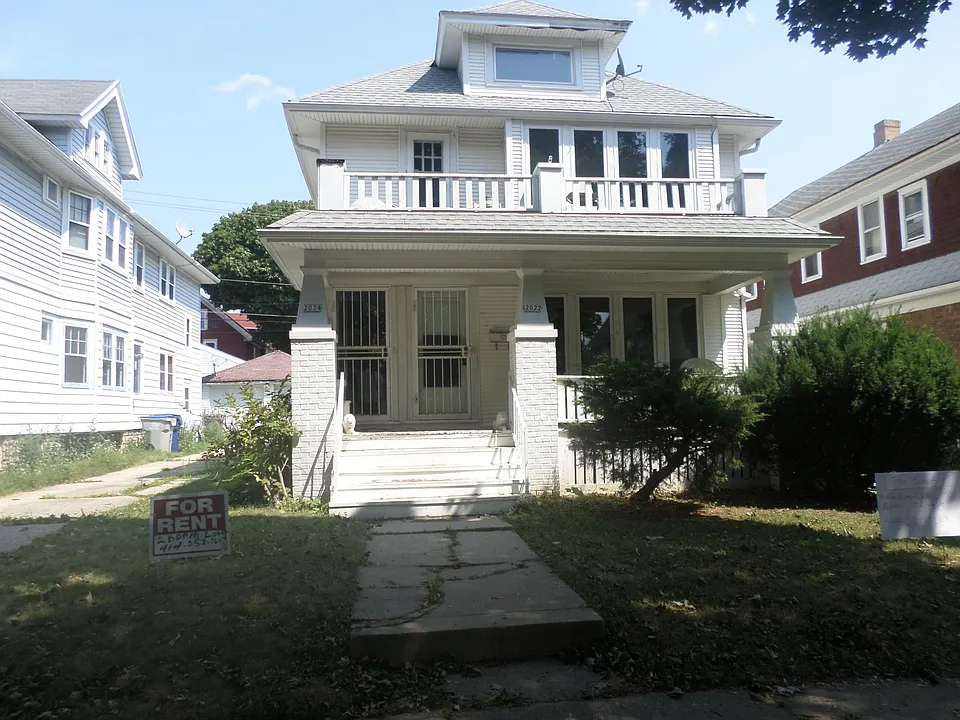 Building Photo 4