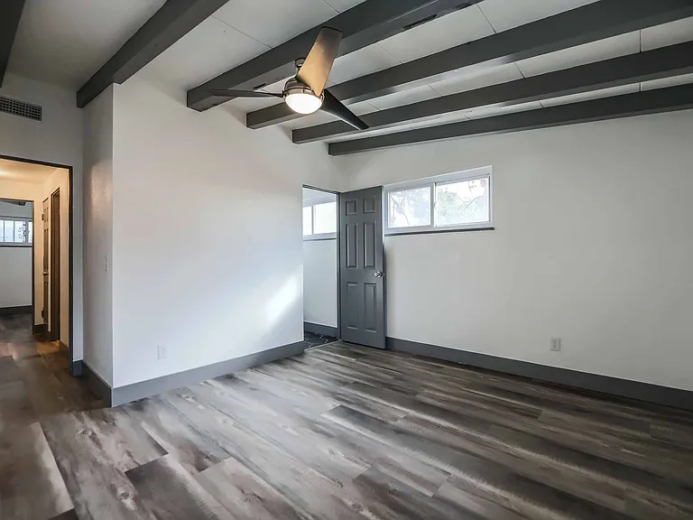 612 N Bruce St — Photo 30