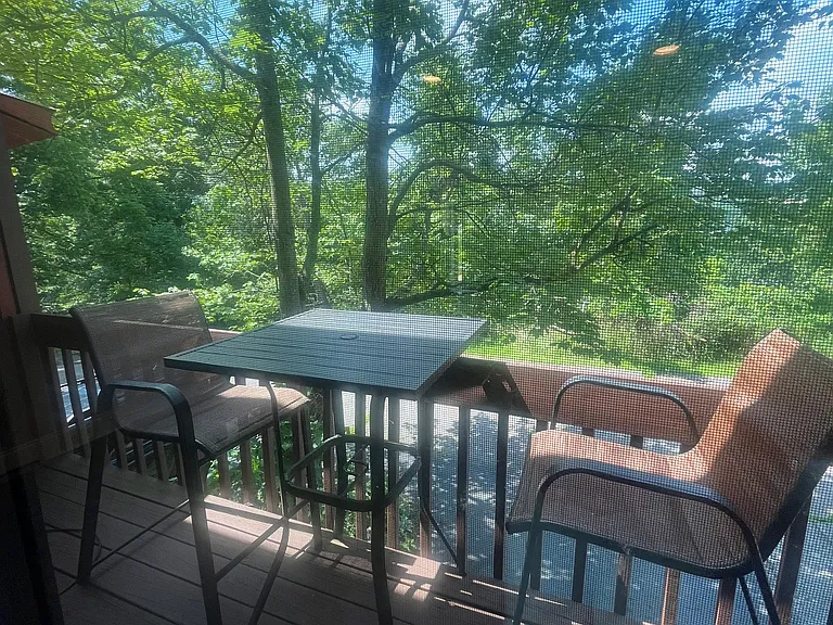 127 Old Meadow Rd — Photo 14