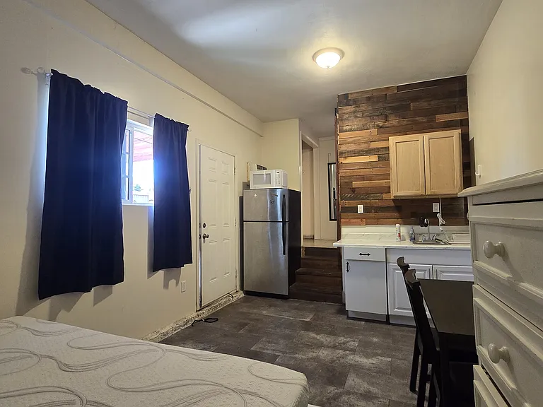 1505 Harbison Ave — Photo 4