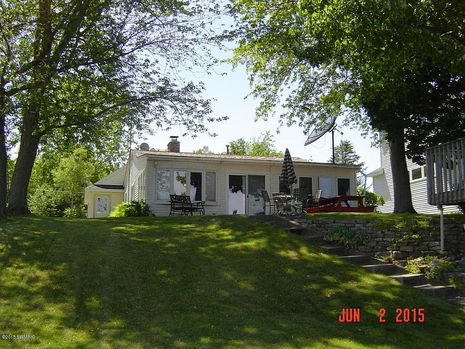1st image of 10187 Poplar Dr NE