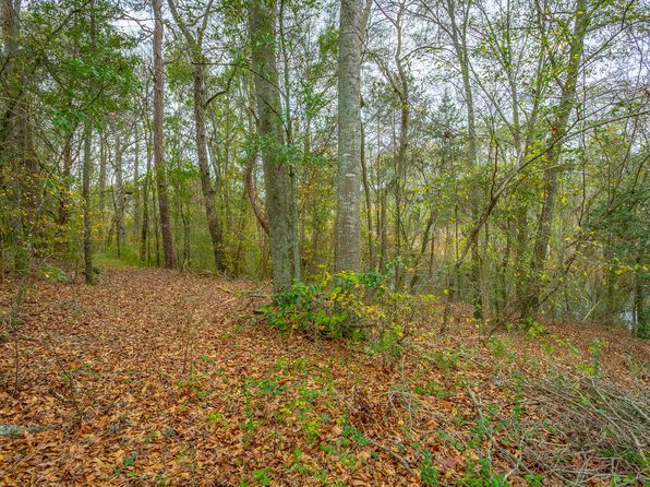 1137 Reynolds Bridge Rd, Benton, TN 37307