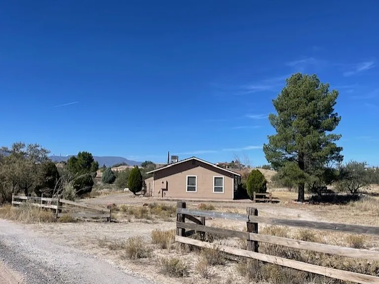 3460 N Old Scout Trl — Photo 2