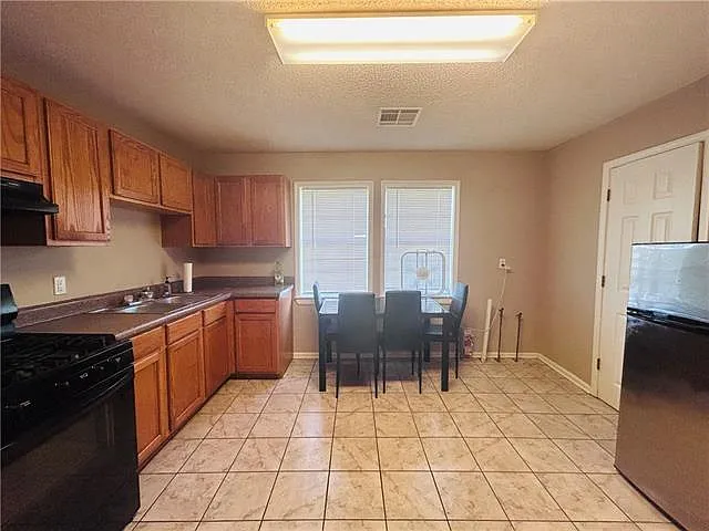 442 Westwood Dr — Photo 10