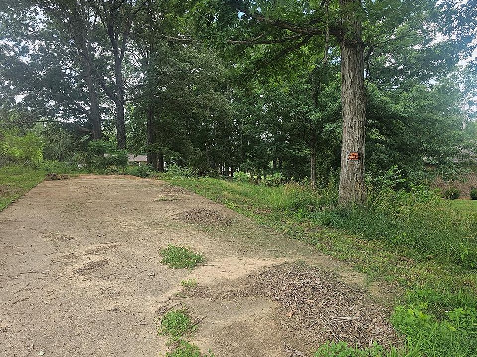 1st image of 460 Timber Ln