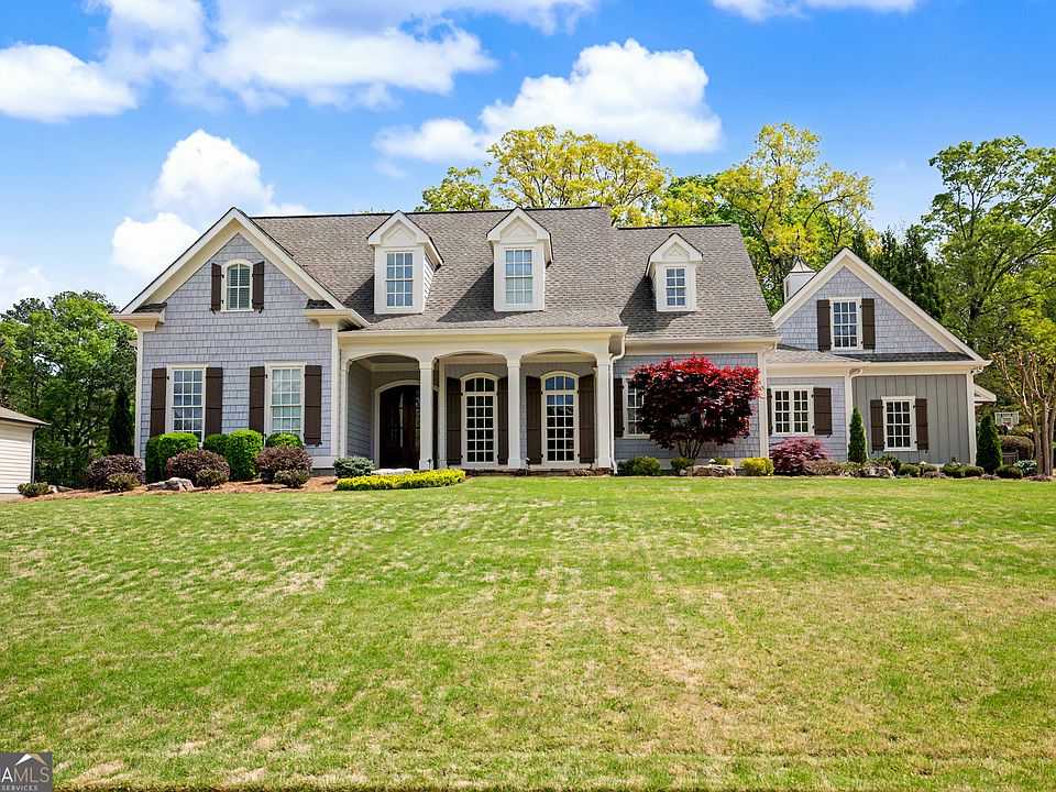 1st image of 555 Woodward Dr