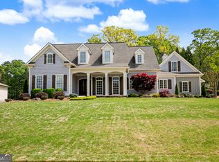 555 Woodward Dr, Fayetteville, GA
