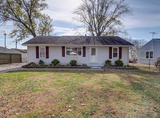 318 W Adams Ave, Chandler, IN 47610