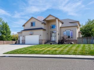 423 Aimee Dr, Richland, WA