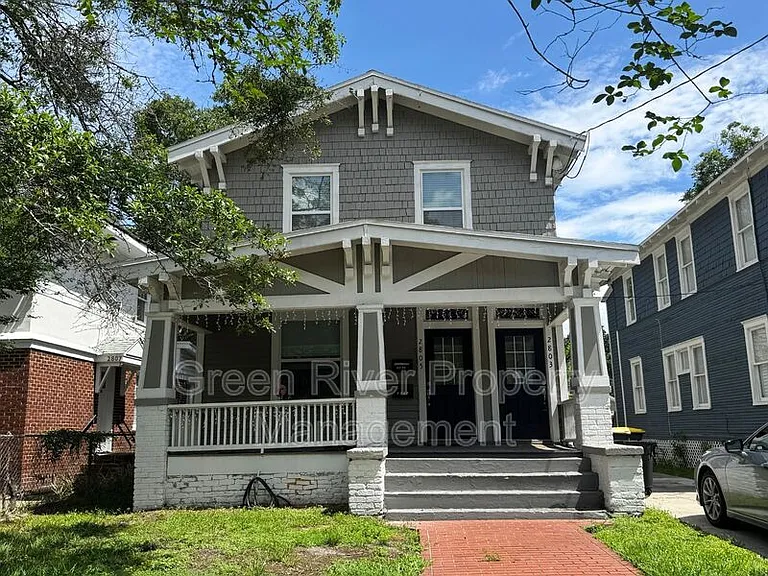 2803 College St — Photo 2