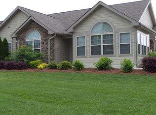 4244 Plantation Ridge Ln, Greensboro, NC 27409