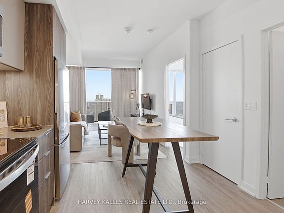 5th image of 100 Eastdale Ave #1602