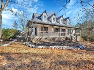 18001 Mallard Bend Rd, Seneca, SC 29672