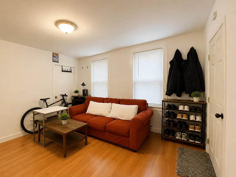 87 Winter St #1 — Photo 5