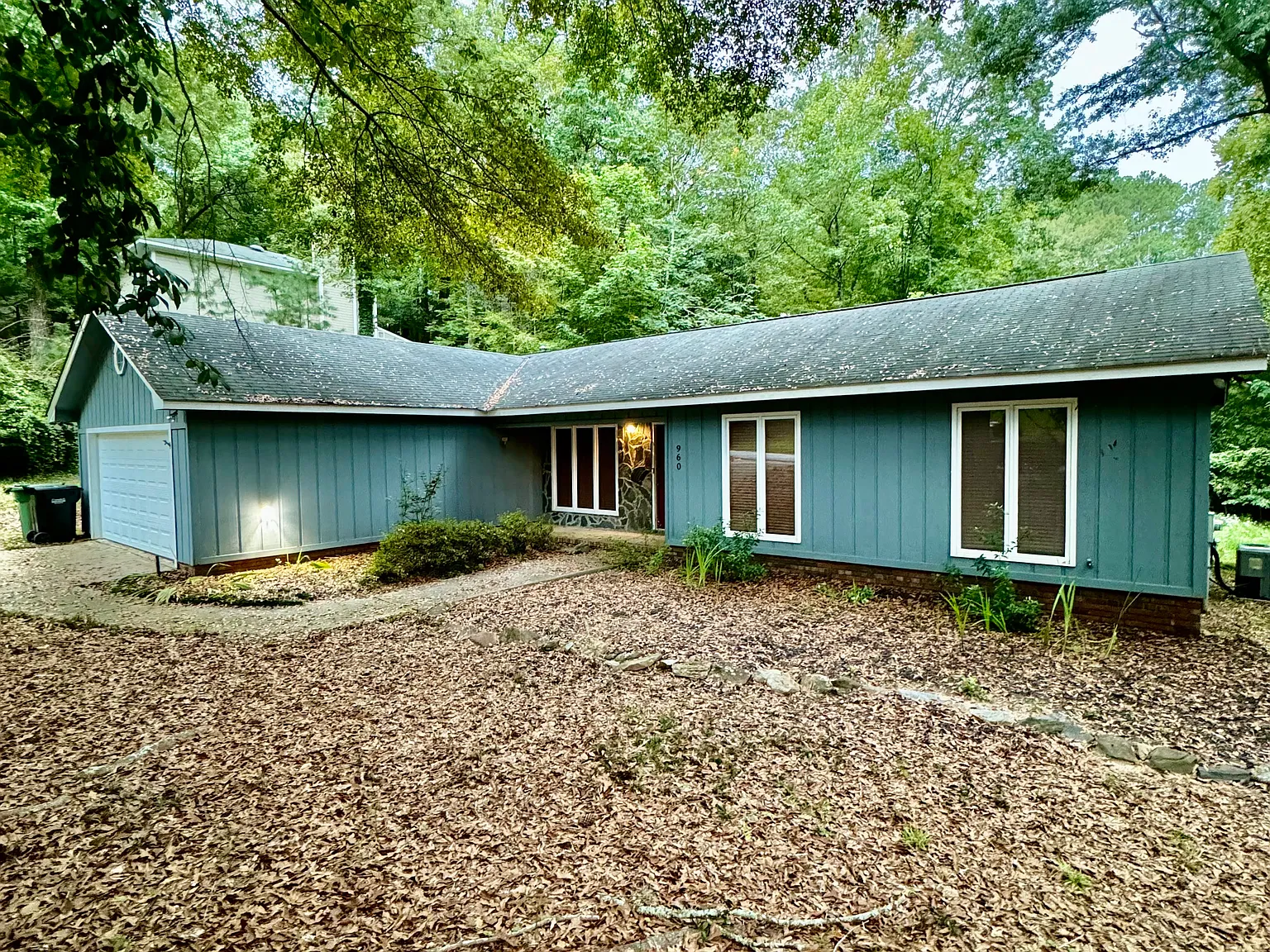 3 bed, 1722 sqft, $1,900 — Photo 2