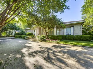 104 Lilac Ln, Terrell Hills, TX 78209