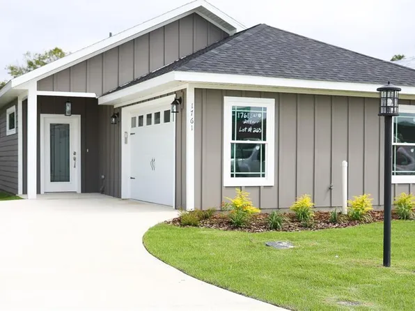 1761 SW 244th Ter, Newberry, FL 32669