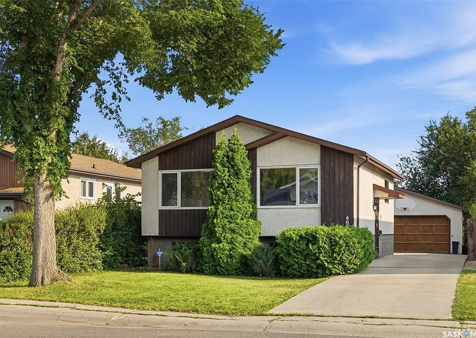 1st image of 402 Fulton DRIVE
