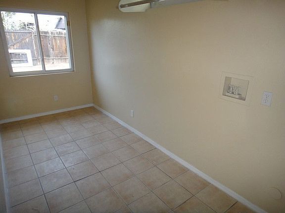 5th image of 1627 N 72nd Ln