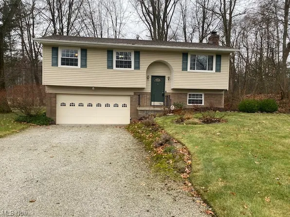 598 Catalina Dr, New Franklin, OH 44319