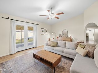 155 W Wagoner Rd, Phoenix, AZ 85023