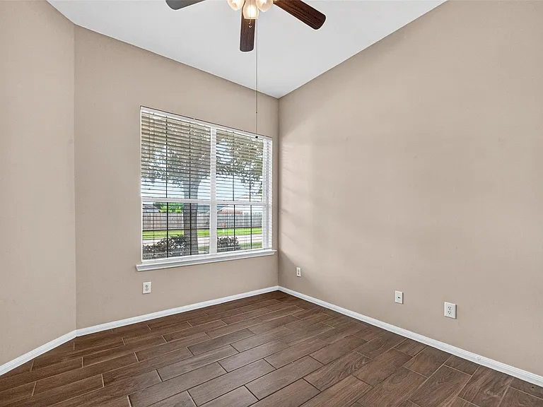 16007 Hidden Manor Dr — Photo 32