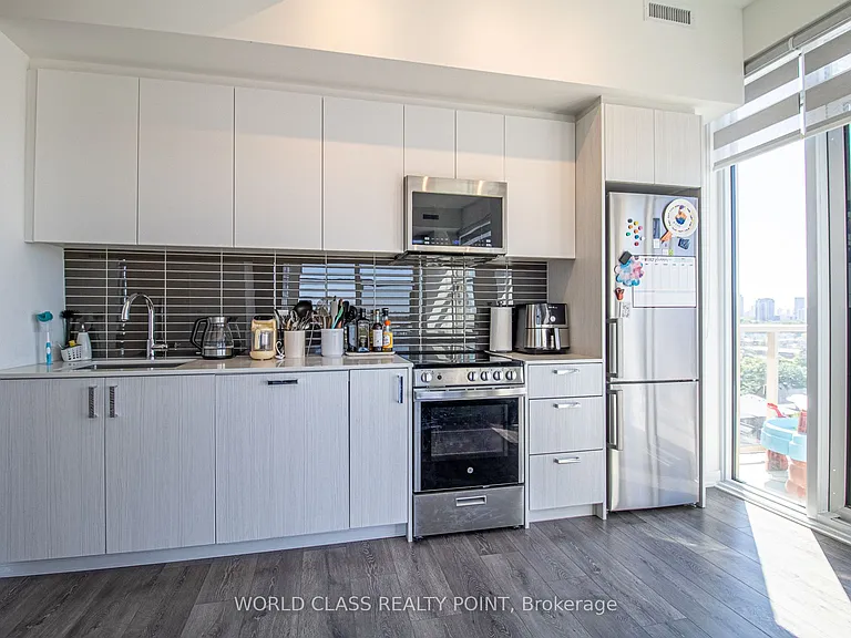 1787 Saint Clair Ave W #906 — Photo 6
