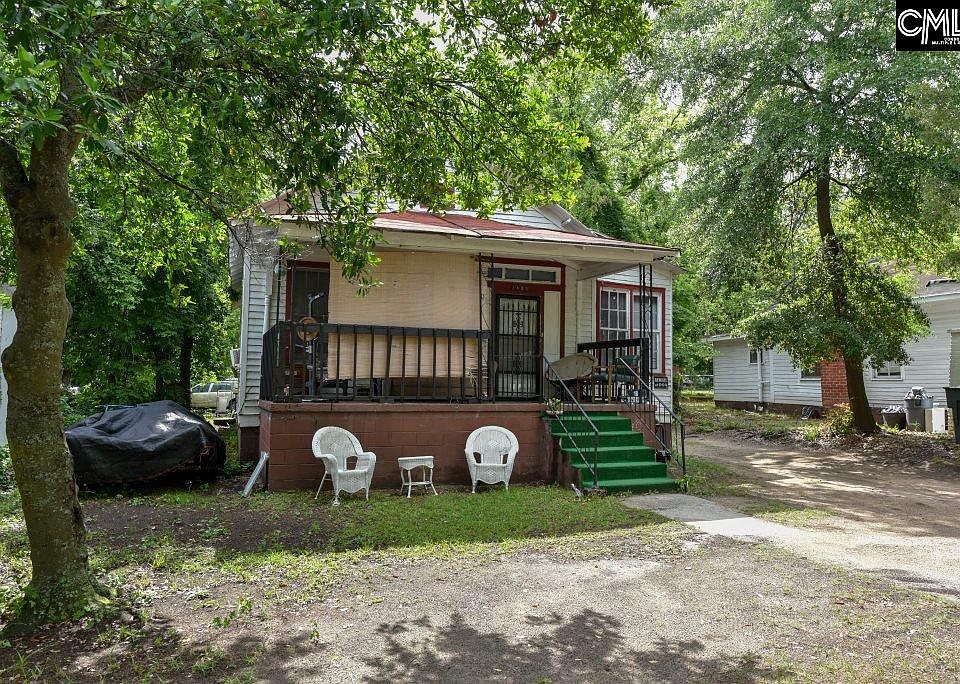 2nd image of 3409 Colonial Dr