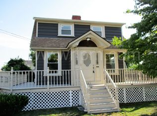 341 Sutton Ave, East Providence, RI 02914