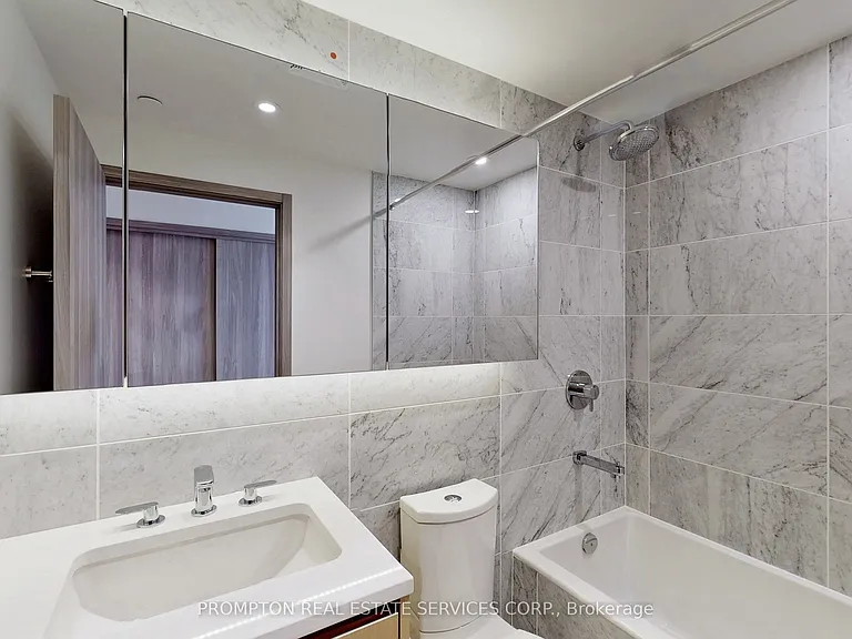 85 McMahon Dr #802 — Photo 17